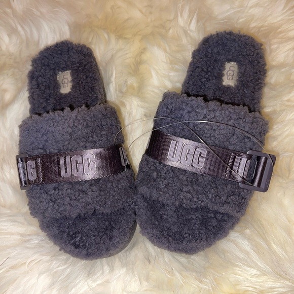 UGG Women’s Gray Fluffita Slipper Sandals, Shade Grey - Picture 8 of 10